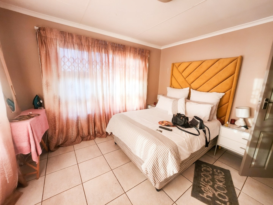 3 Bedroom Property for Sale in Ellaton North West